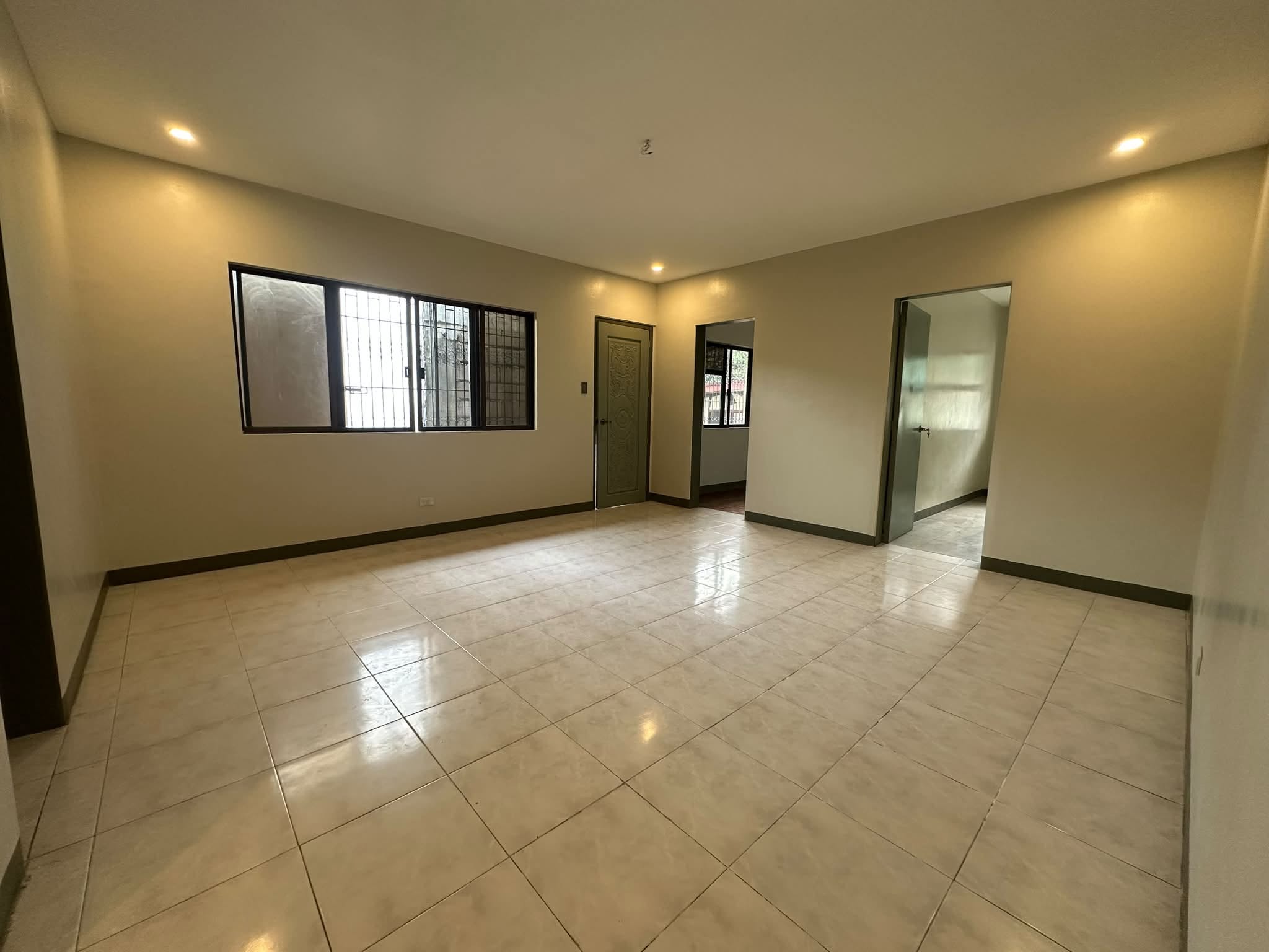 5-BedroomHouseandLotforSaleinQuezonCity-10.jpg