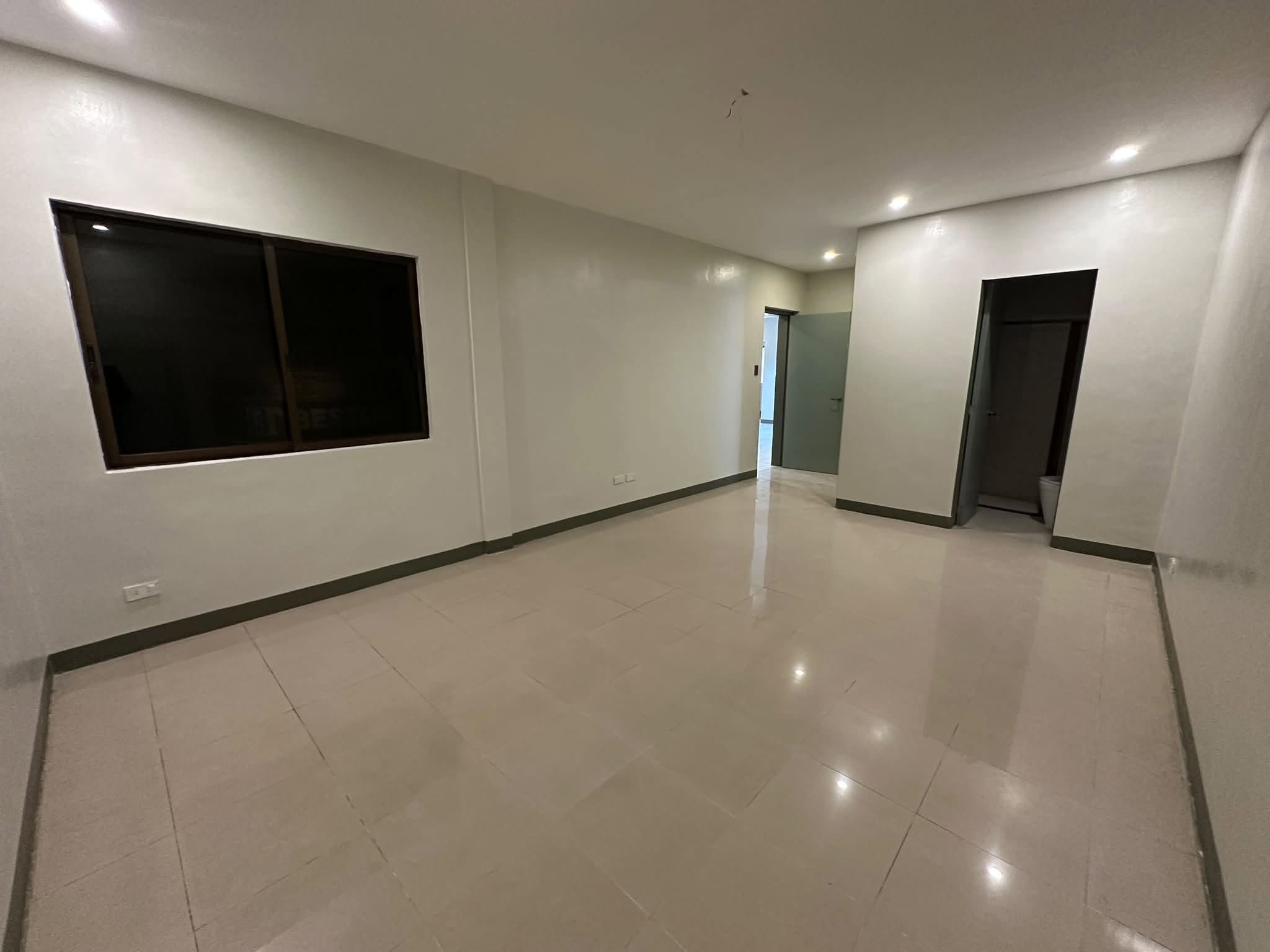 5-BedroomHouseandLotforSaleinQuezonCity-12.jpg
