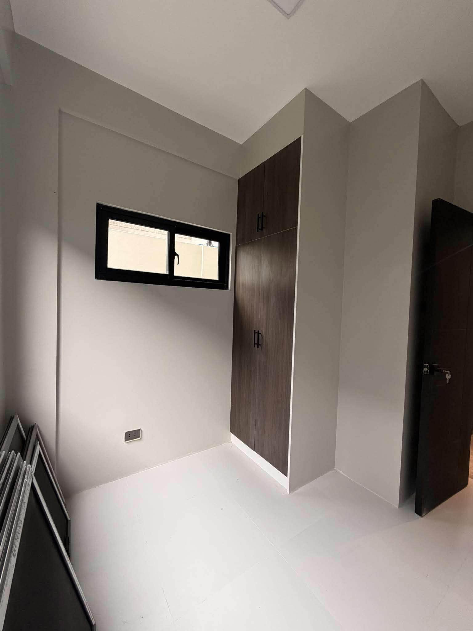 4-BedroomHouseandLotforSaleinGreenwoodsExecutiveVillage,Taytay,Rizal-13.jpg