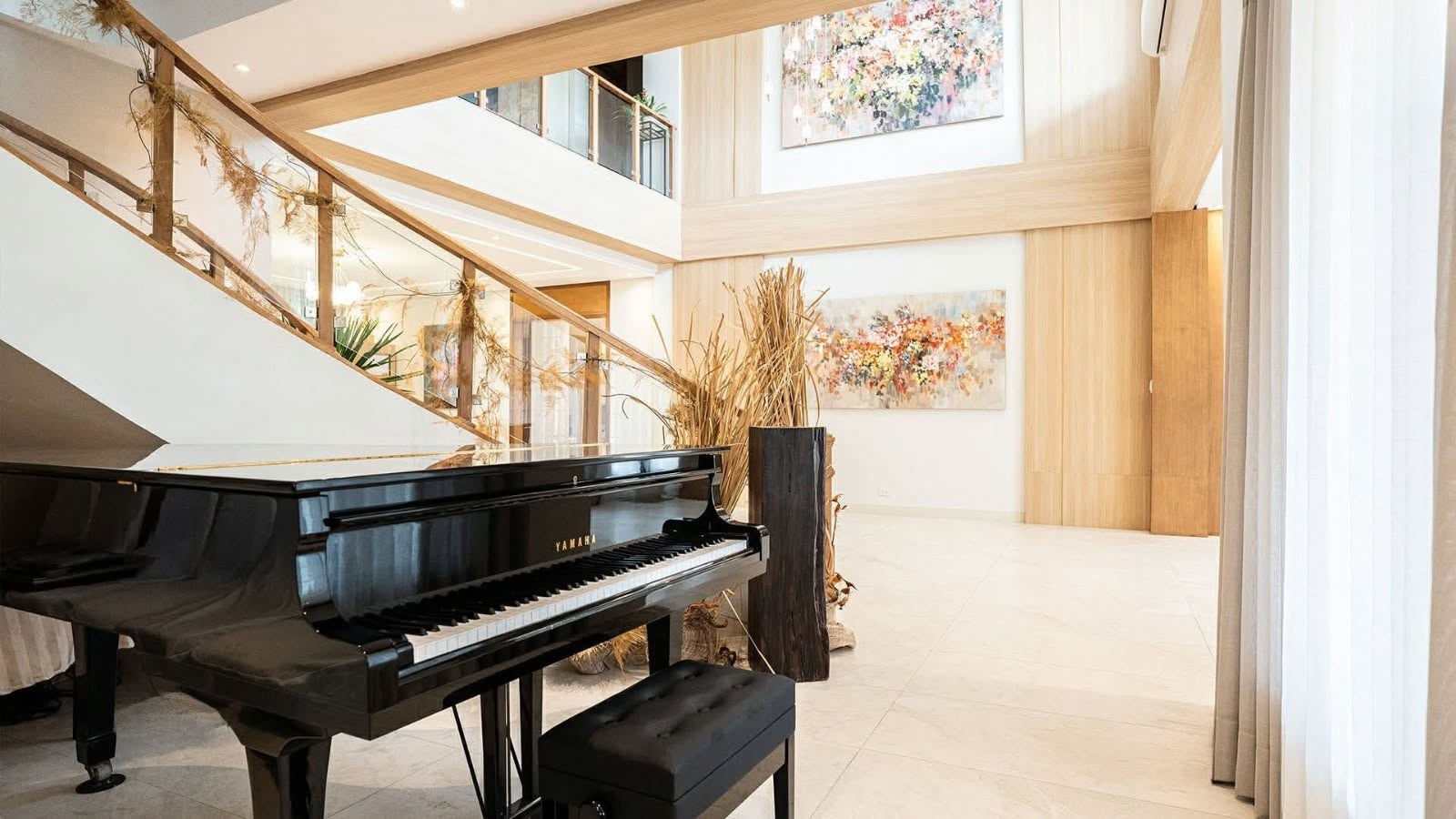 8-BedroomHouseandLotforSaleinLasPiñasCity-14.jpg