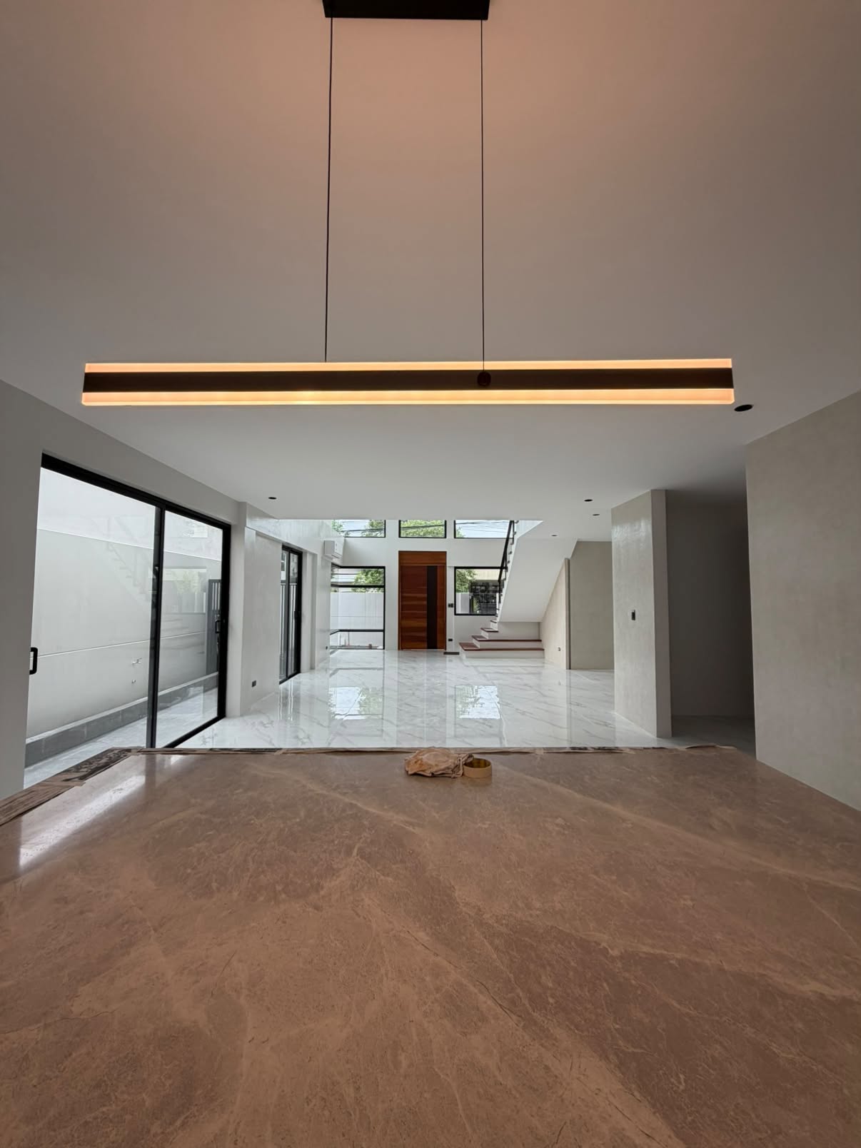3-BedroomHouseandLotforSaleinBFInternationalVillage,LasPiñasCity-2.jpg