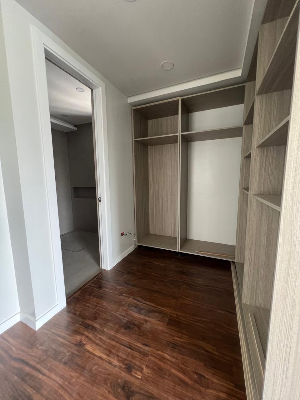 5-BedroomHouseandLotforSaleinBFHomes,Parañaque-9.jpg