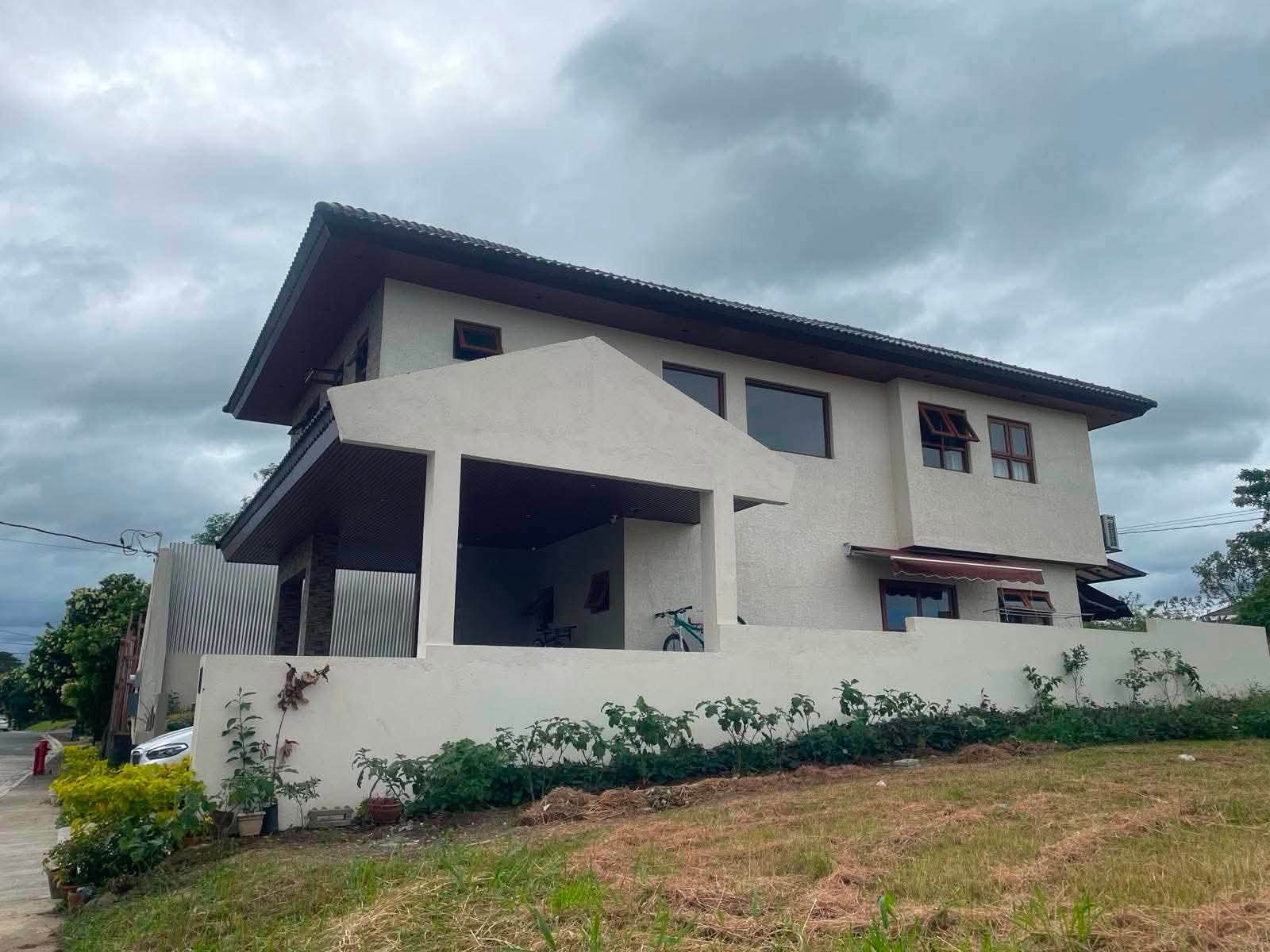 3-BedroomHouseandLotforSaleinSouthForbesVillas,Silang,Cavite-2.jpg