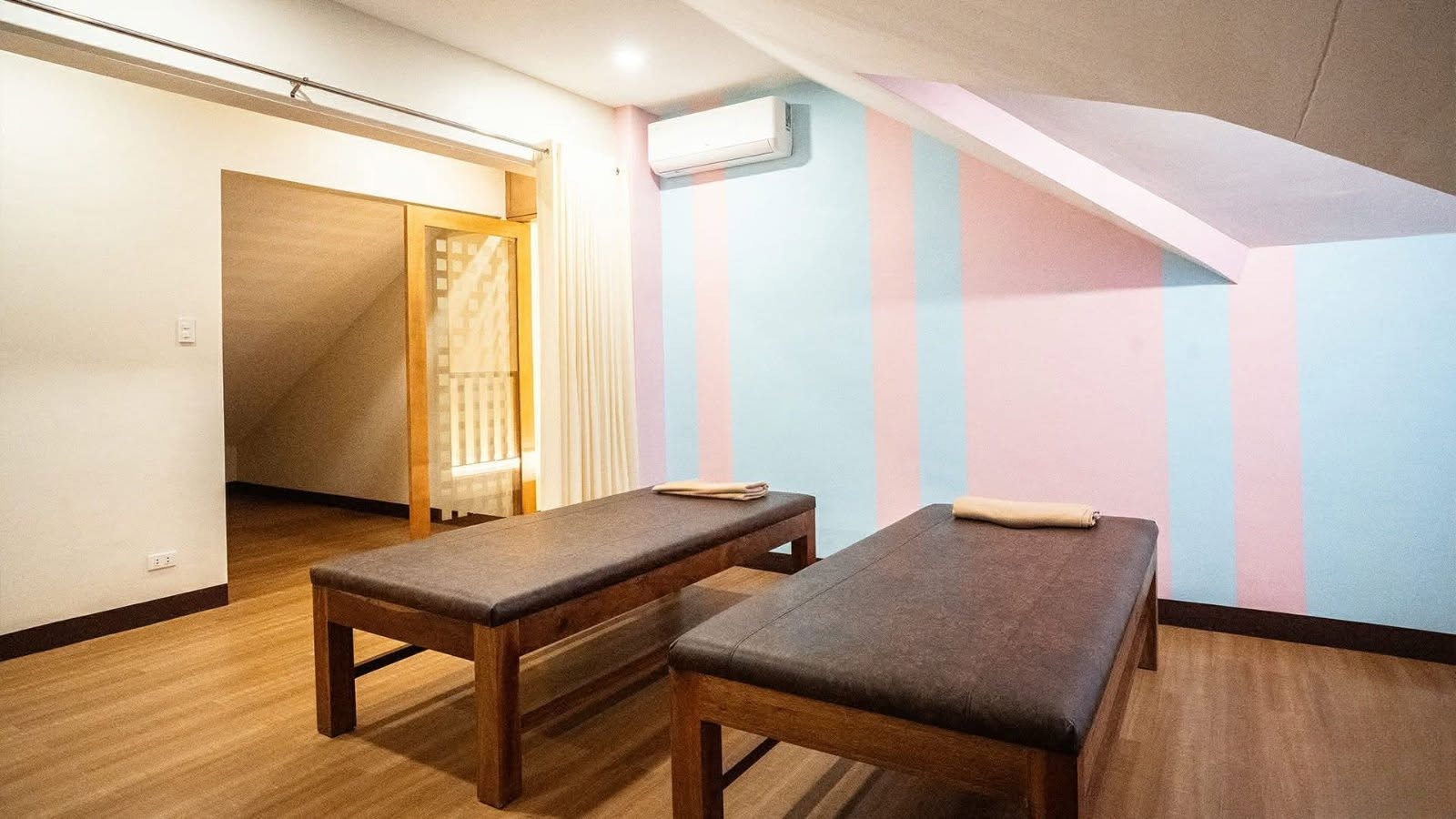 8-BedroomHouseandLotforSaleinLasPiñasCity-22.jpg