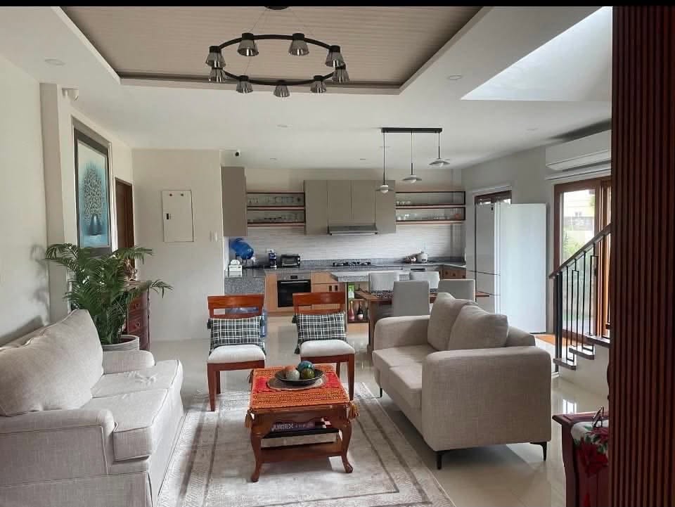 3-BedroomHouseandLotforSaleinSouthForbesVillas,Silang,Cavite-4.jpg