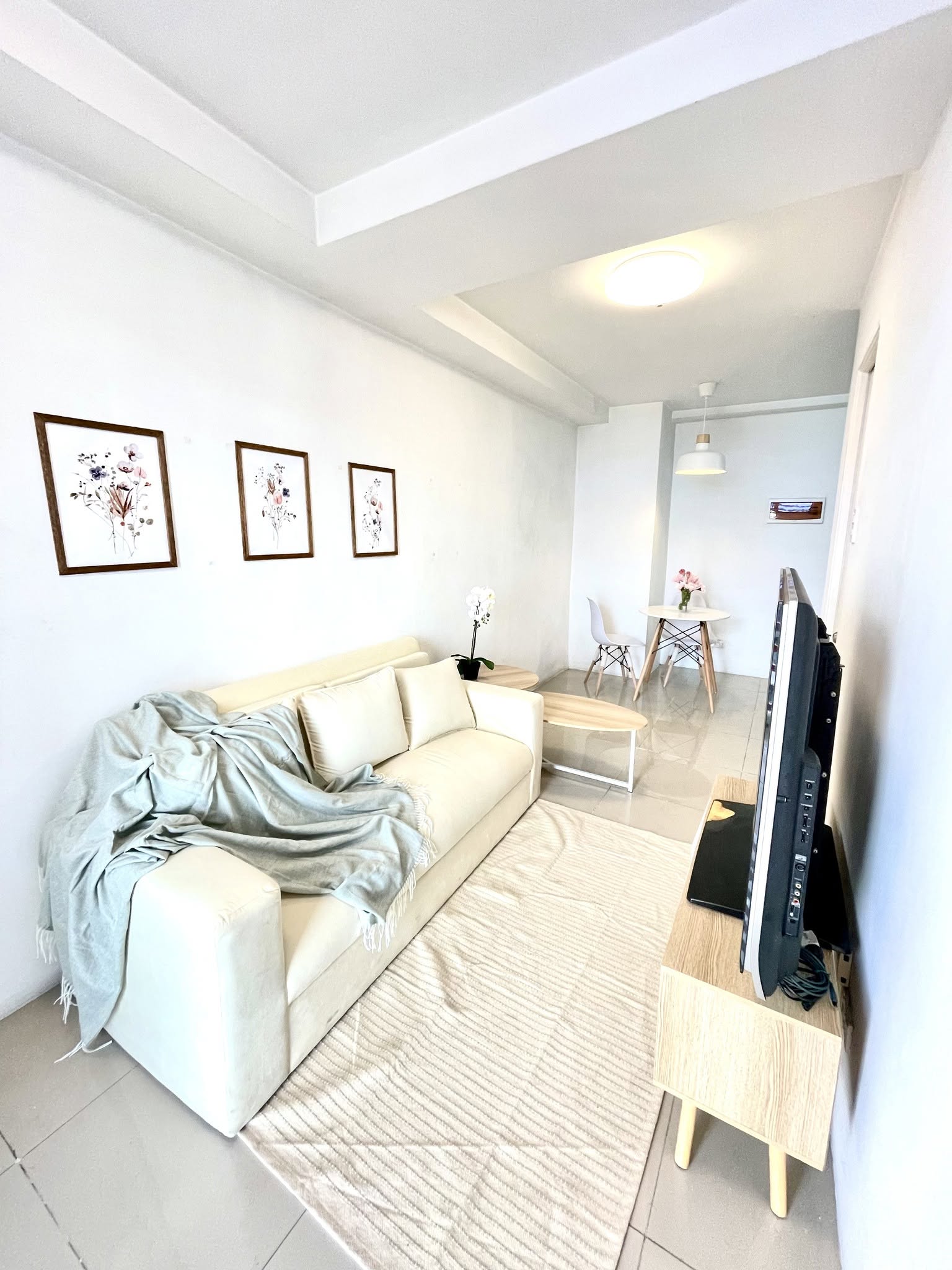 1-BedroomCondoUnitforSaleinGilPuyatAve.,MakatiCity-2.jpg