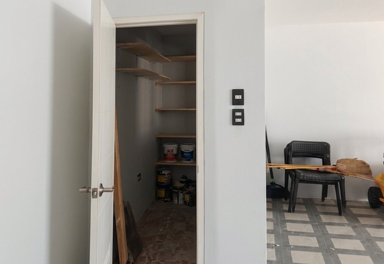 4-BedroomTownhouseforSaleinSampaloc,Manila-6.jpg
