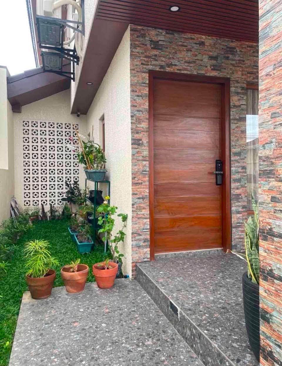 3-BedroomHouseandLotforSaleinSouthForbesVillas,Silang,Cavite-3.jpg