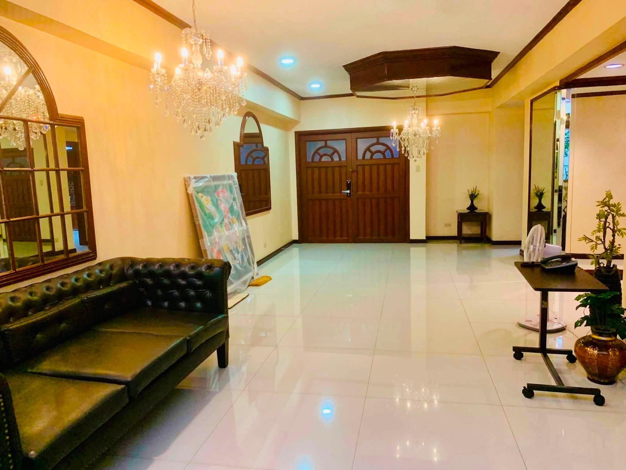 3-BedroomCondoUnitforSaleinTheAlexandraCondominium,OrtigasCenter,PasigCity-3.jpg