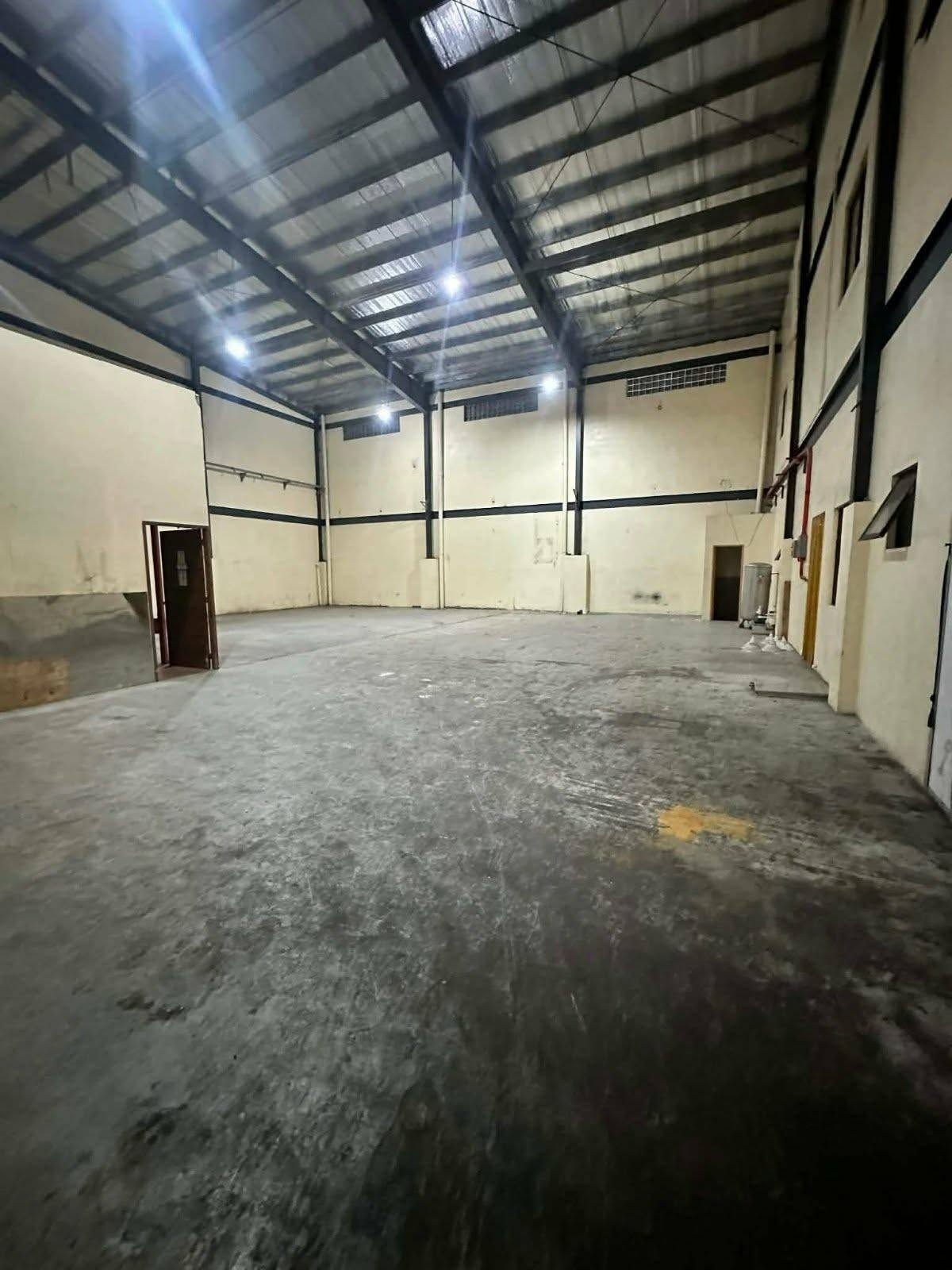 3-StoreyCommercialBuildingforLeaseinSta.MesaHeights,QuezonCity-3.jpg