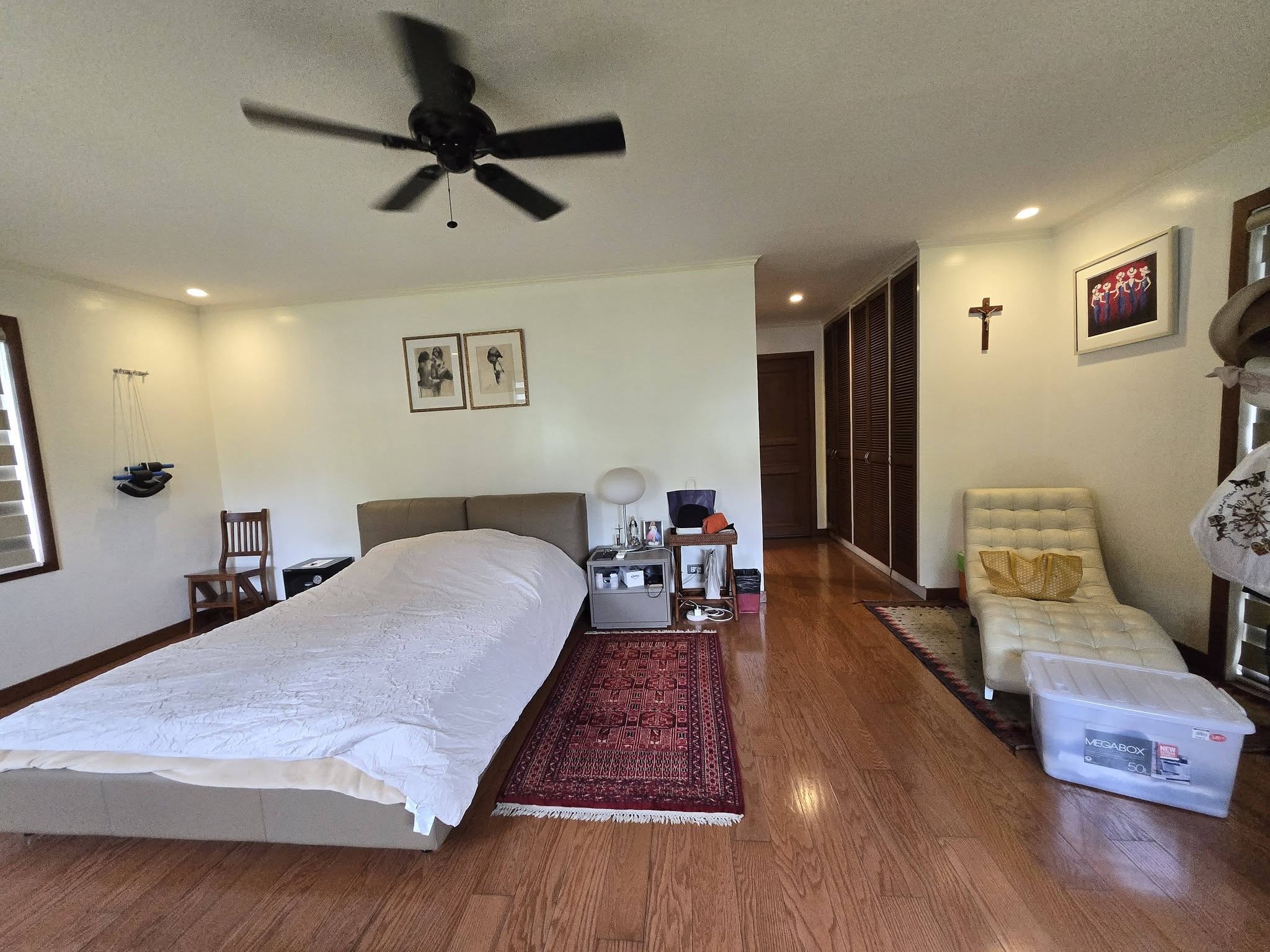 4-BedroomHouseandLotforSaleinAcropolisSubd.,QuezonCity-11.jpg