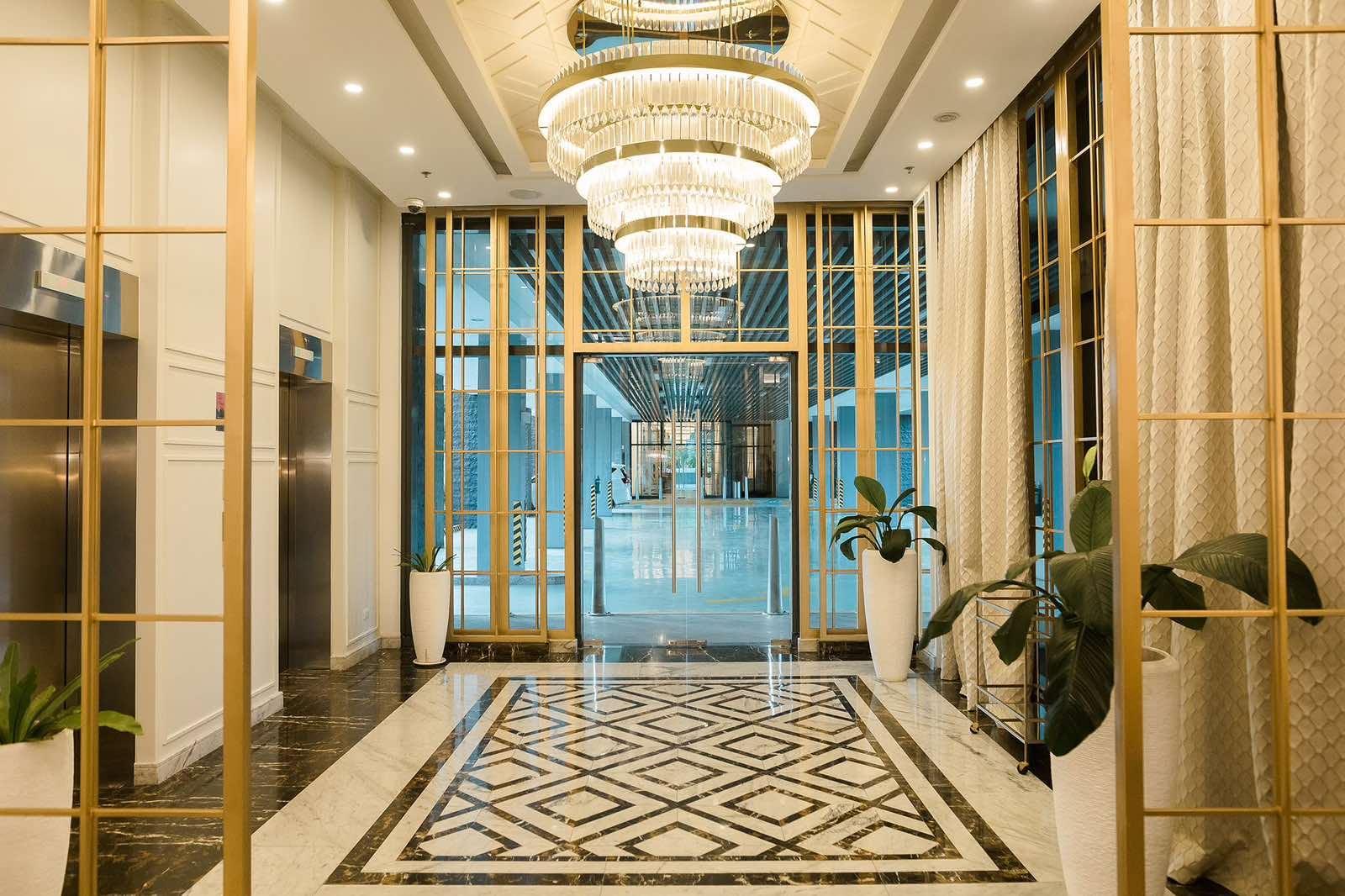 3-BedroomCondoUnitforSaleinSt.MoritzPrivateEstates,TaguigCity-1.jpg