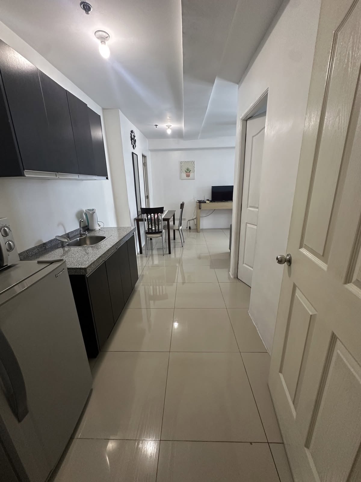 1-BedroomCondoUnitforSaleinGilPuyatAve.,MakatiCity-8.jpg
