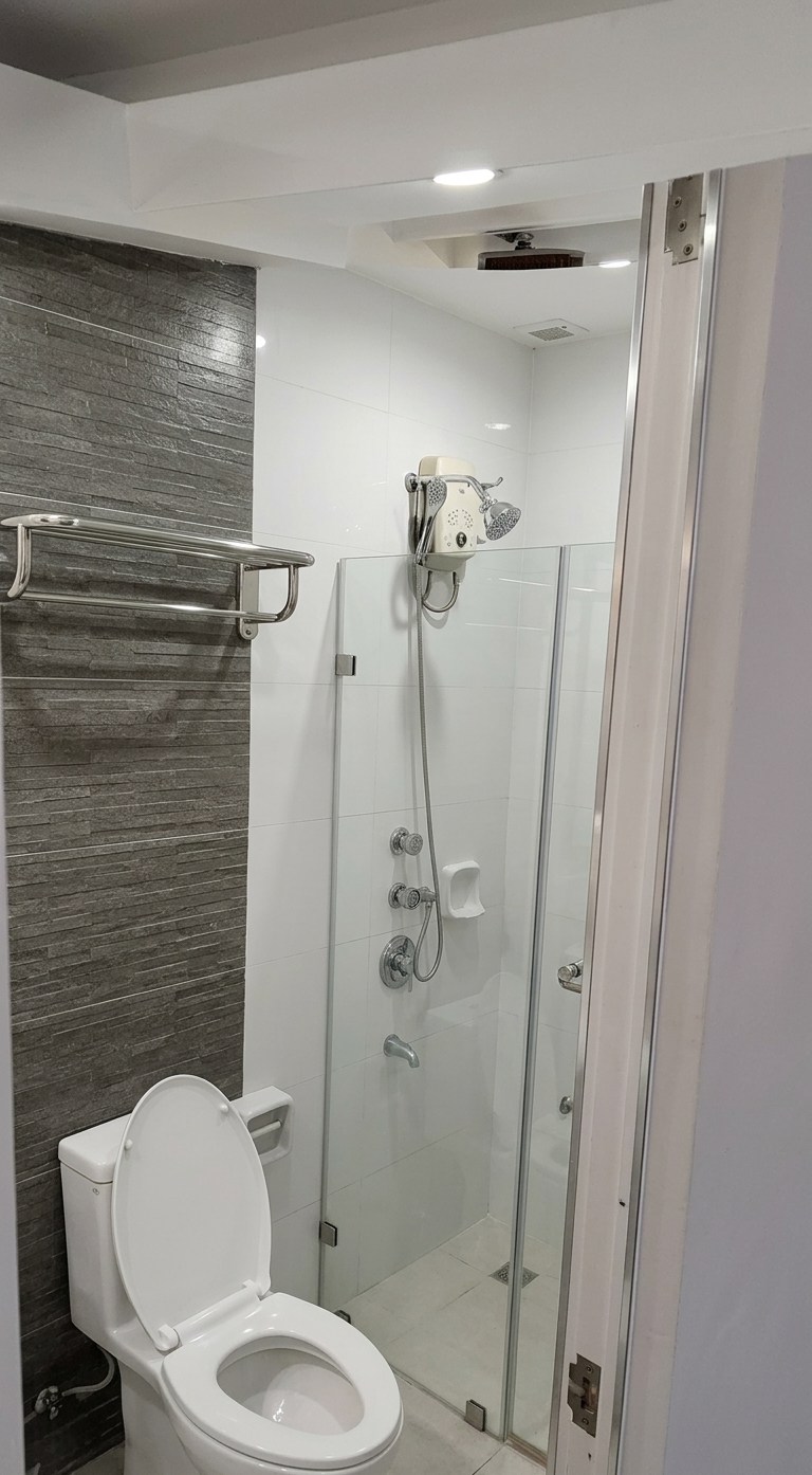 4-BedroomTownhouseforSaleinSampaloc,Manila-11.jpg