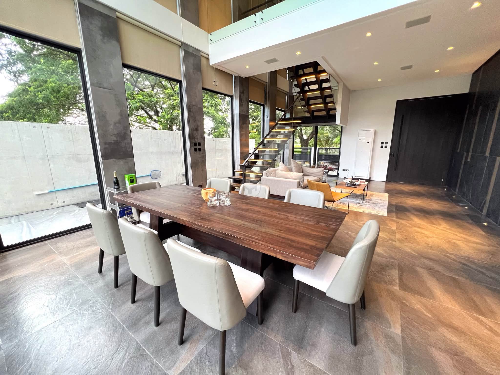 4-BedroomHouseandLotforSaleinVistaRealClassica,QuezonCity-6.jpg