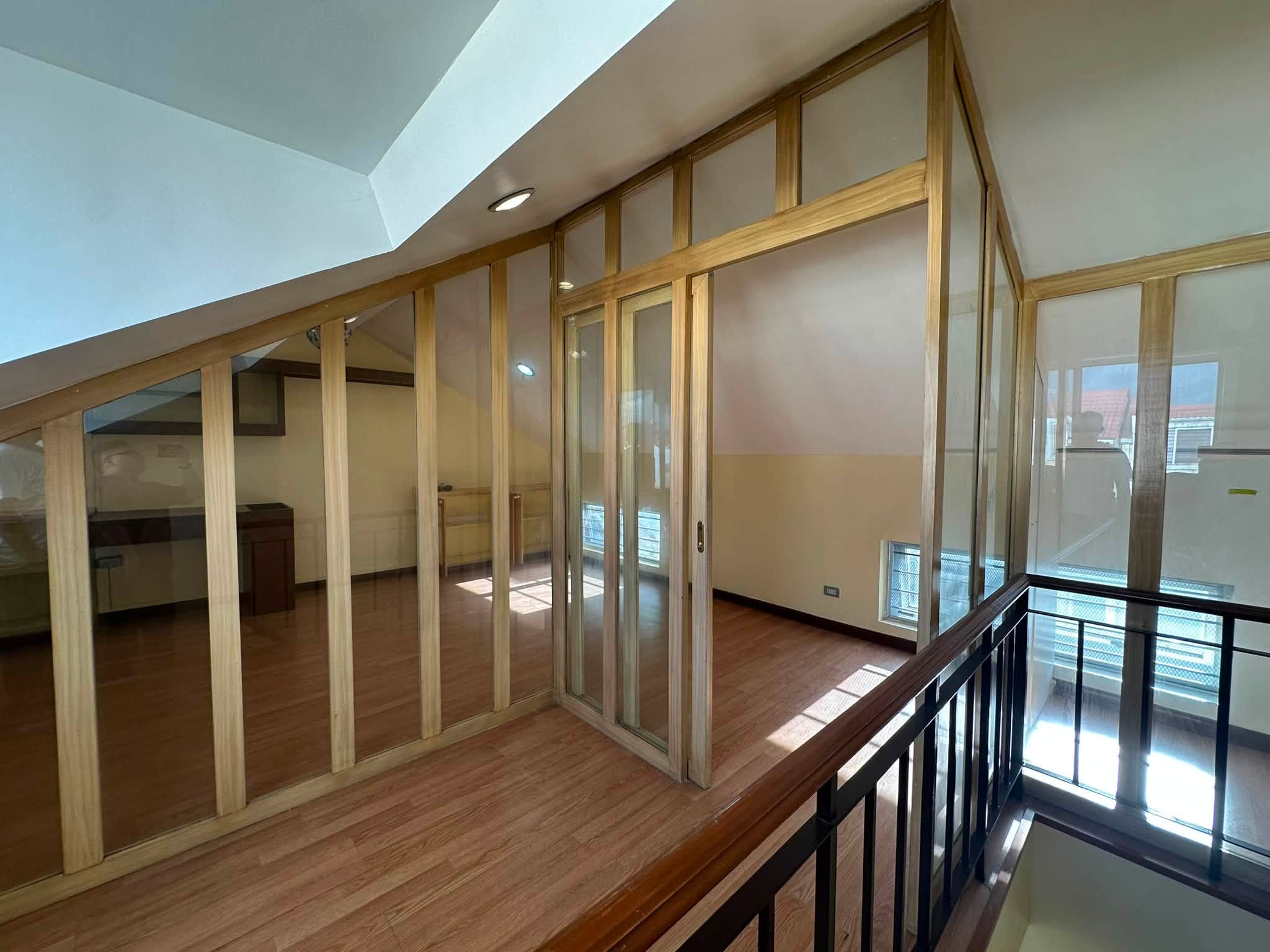 3-BedroomTownhouseforSaleinCeladonResidences,Sta.Cruz,Manila-13.jpg