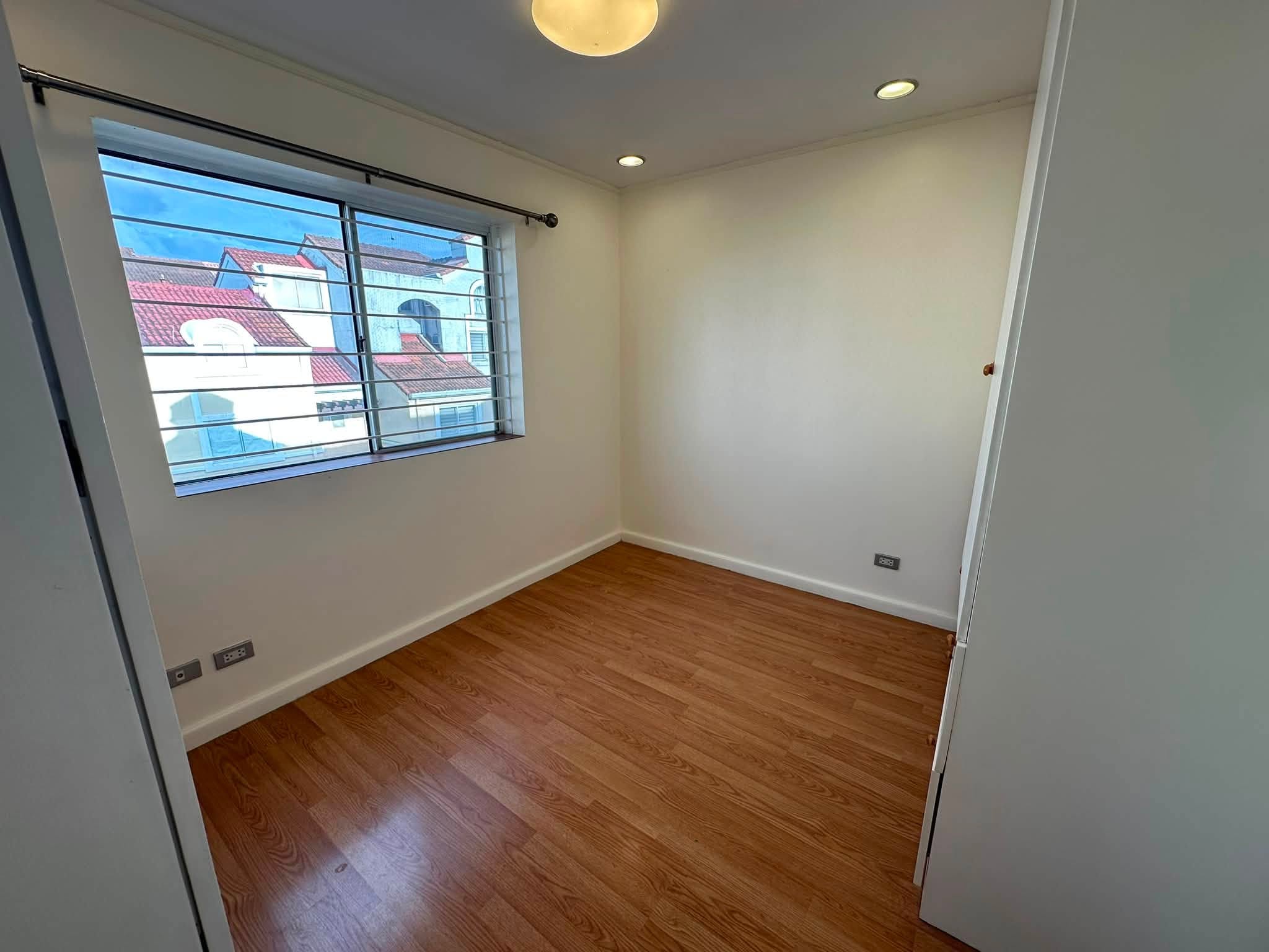 3-BedroomTownhouseforSaleinCeladonResidences,Sta.Cruz,Manila-11.jpg