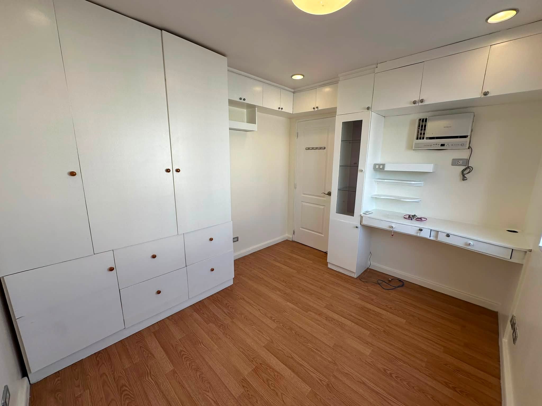 3-BedroomTownhouseforSaleinCeladonResidences,Sta.Cruz,Manila-14.jpg