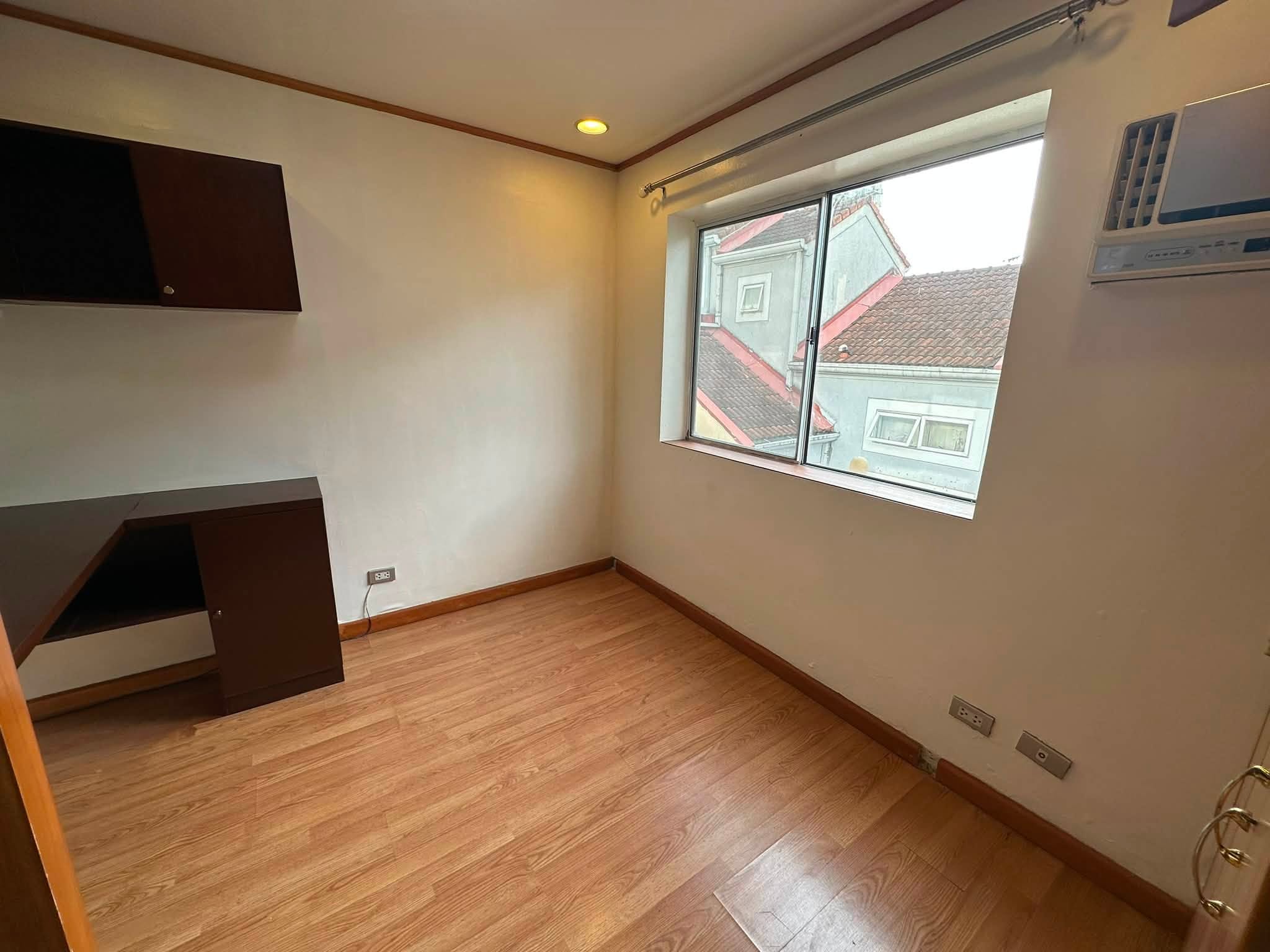 3-BedroomTownhouseforSaleinCeladonResidences,Sta.Cruz,Manila-15.jpg