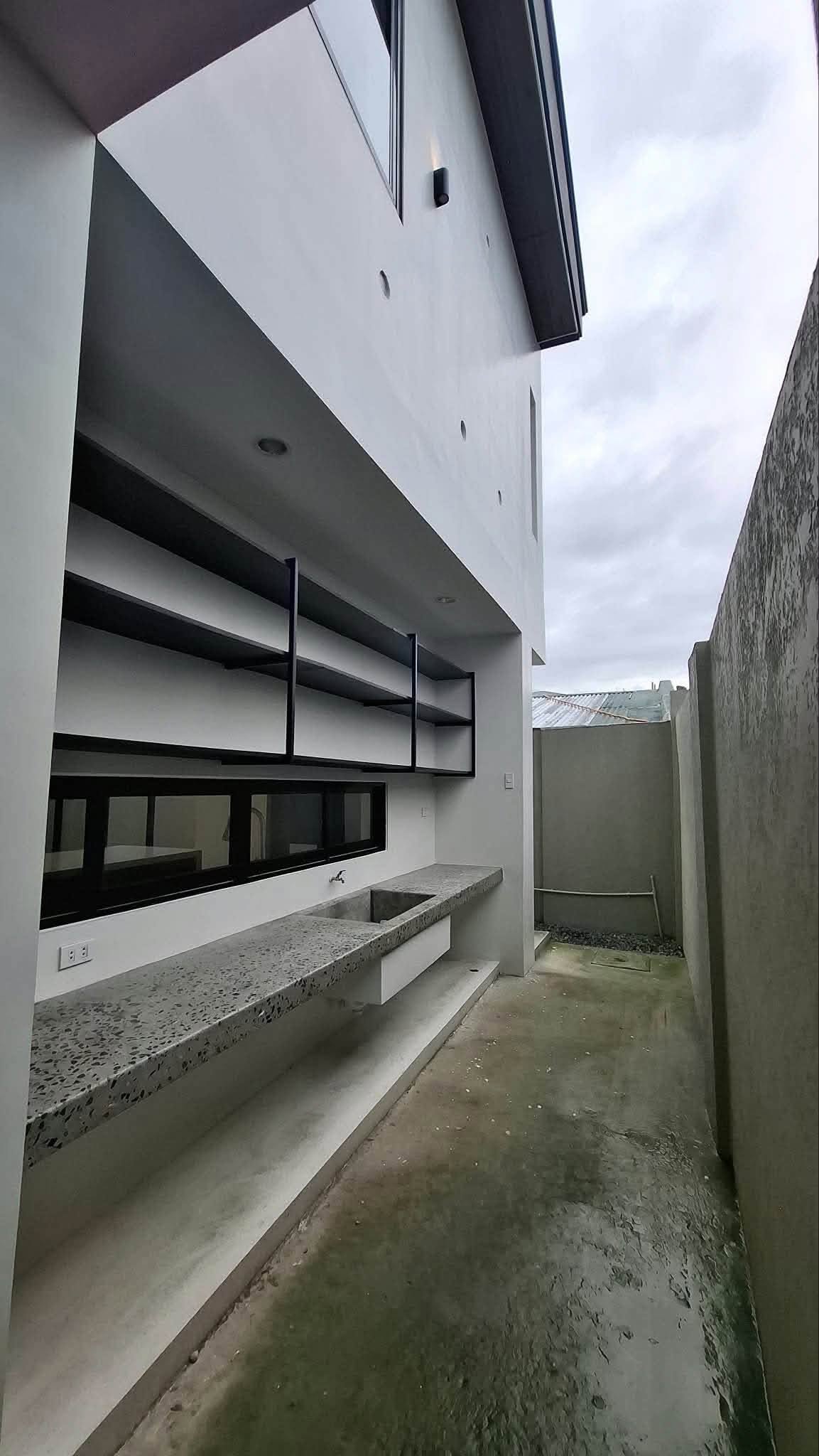8-BedroomHouseandLotforSaleinGSISVillage,QuezonCity-3.jpg