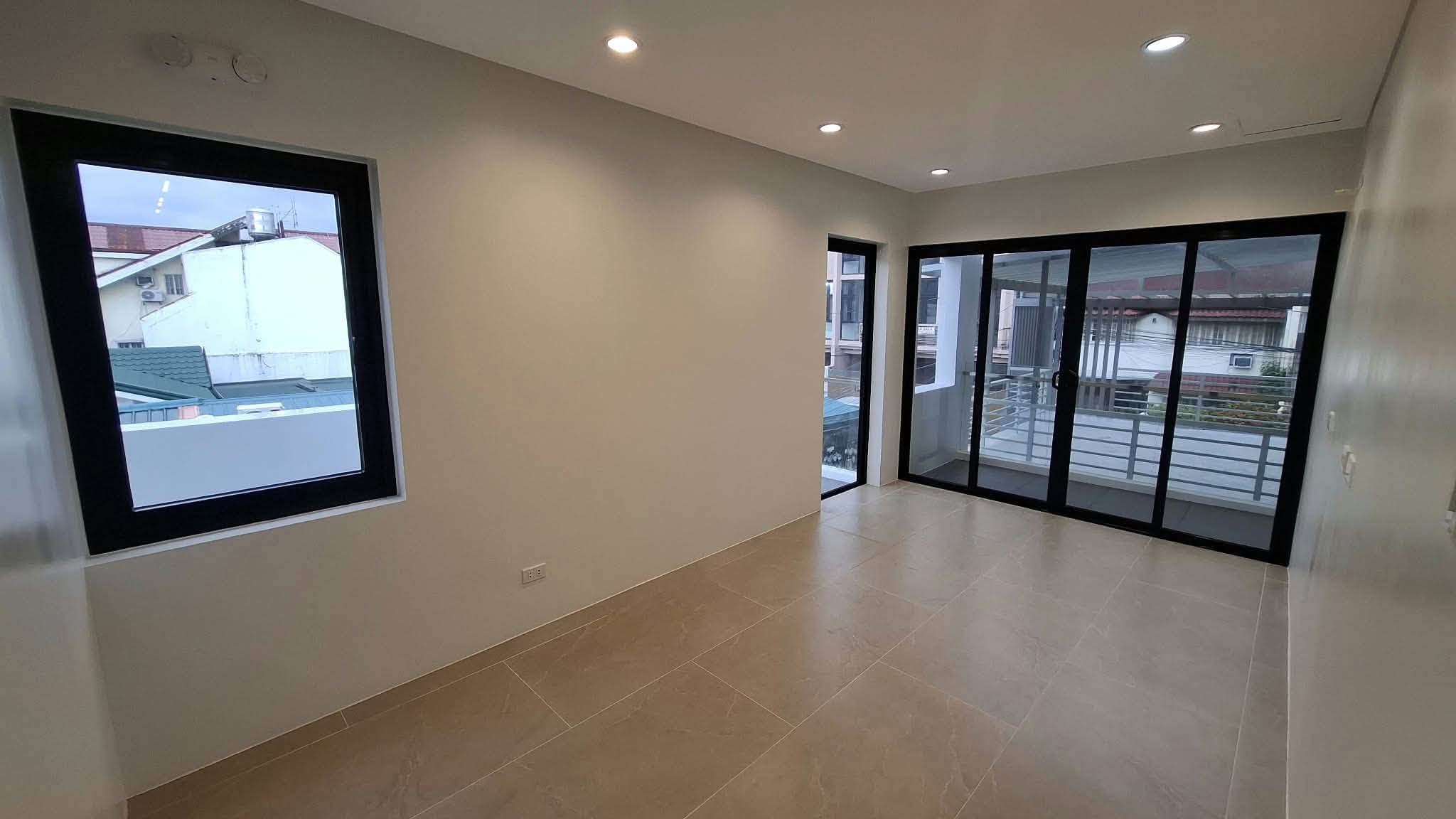 8-BedroomHouseandLotforSaleinGSISVillage,QuezonCity-16.jpg