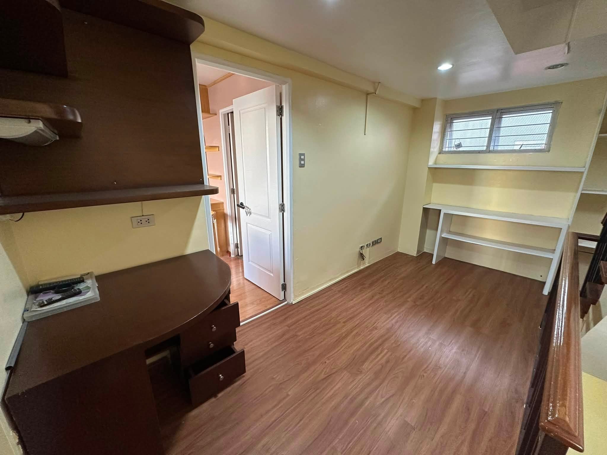 3-BedroomTownhouseforSaleinCeladonResidences,Sta.Cruz,Manila-18.jpg