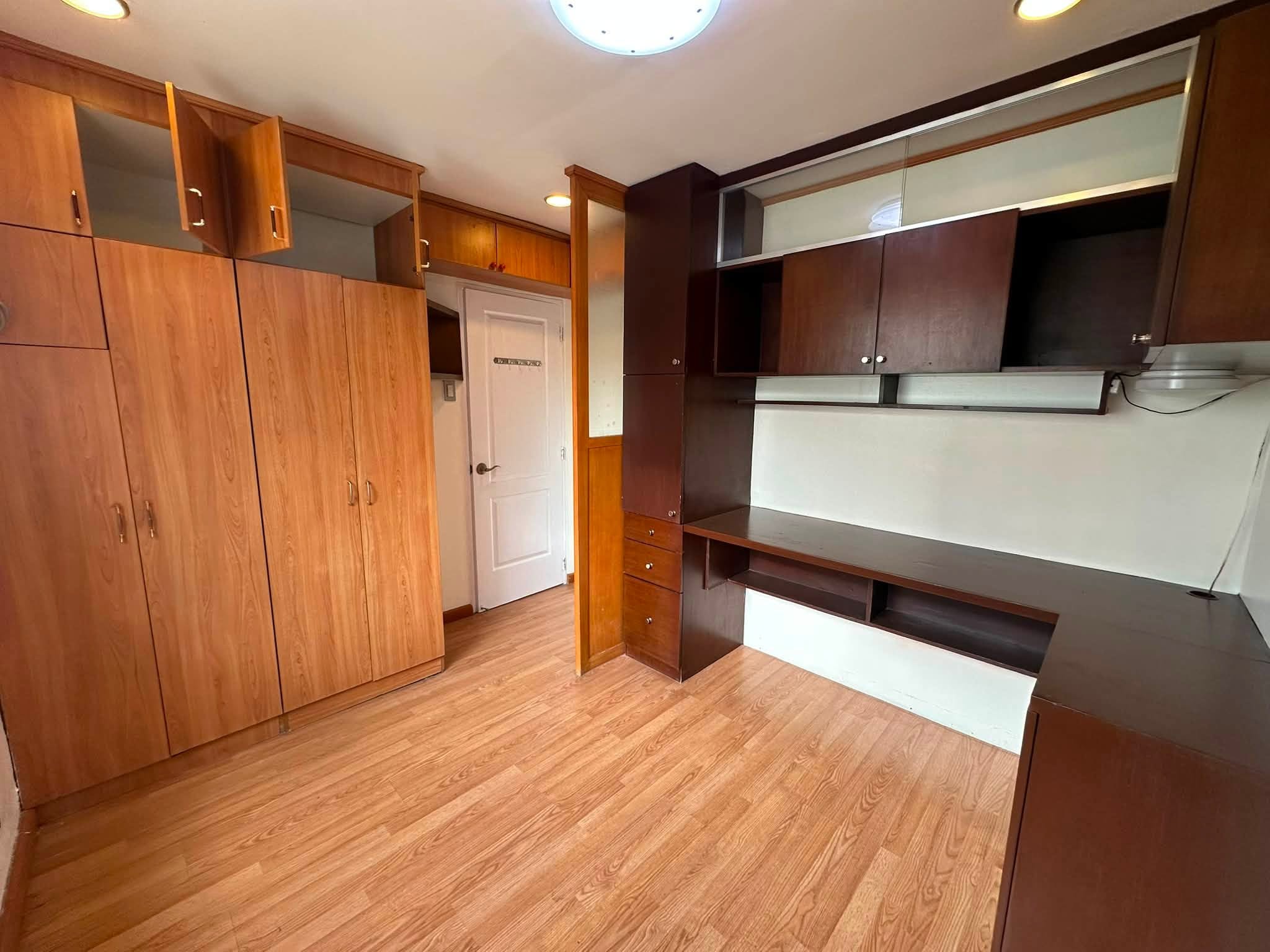 3-BedroomTownhouseforSaleinCeladonResidences,Sta.Cruz,Manila-12.jpg