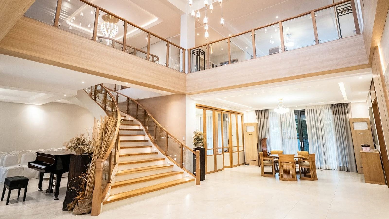 8-BedroomHouseandLotforSaleinLasPiñasCity-8.jpg