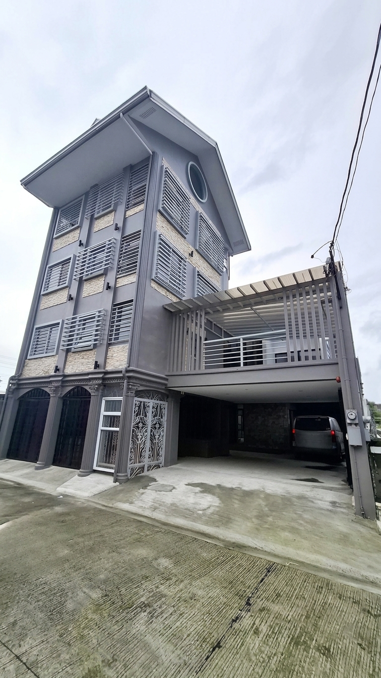 8-BedroomHouseandLotforSaleinGSISVillage,QuezonCity-1.jpg