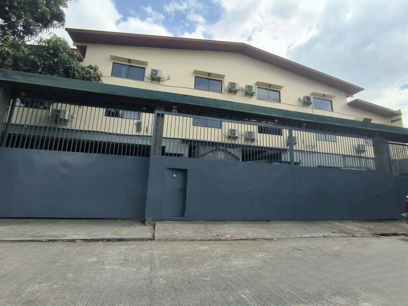 3-StoreyCommercialBuildingforLeaseinSta.MesaHeights,QuezonCity-1.jpg