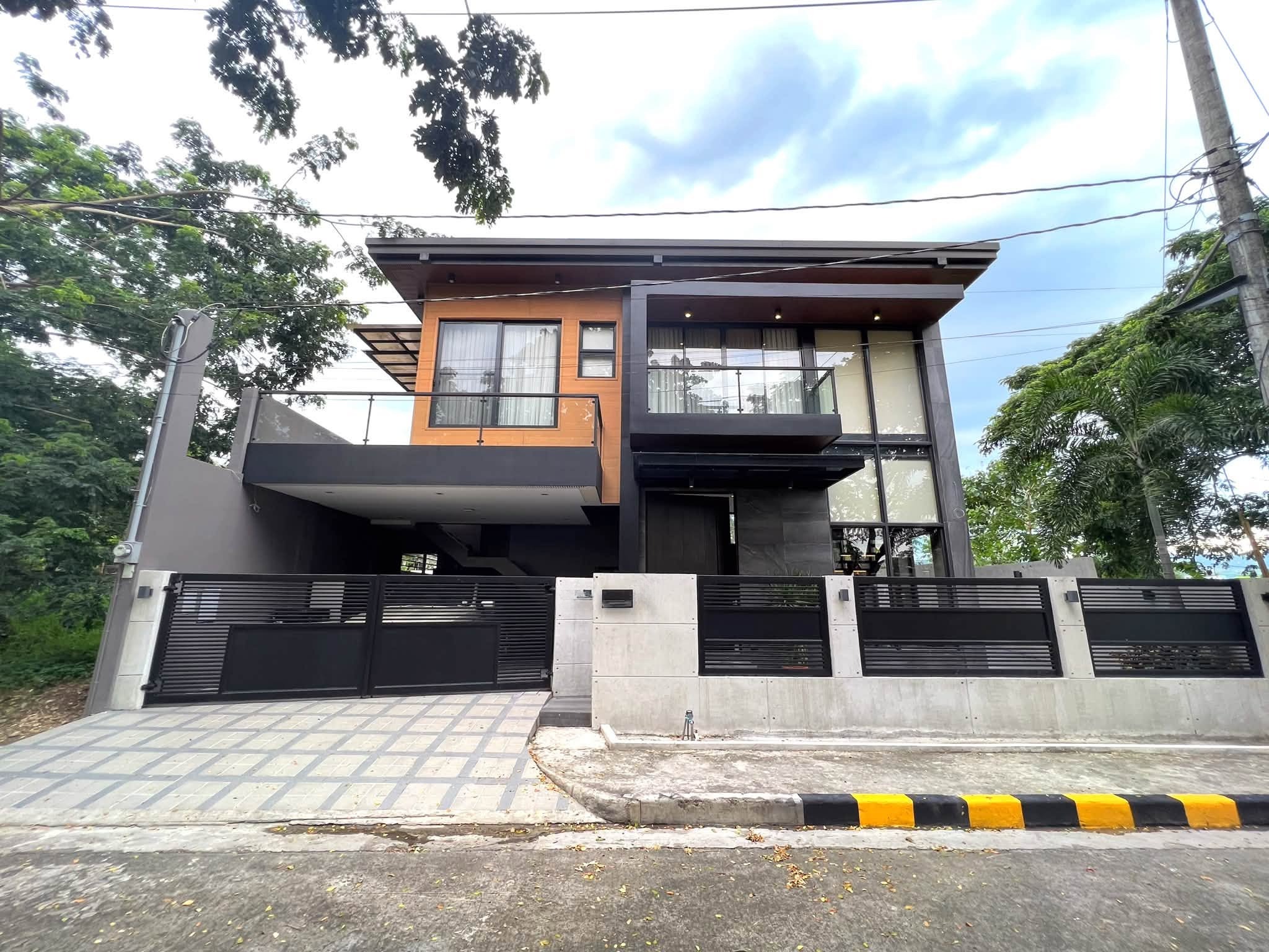 4-BedroomHouseandLotforSaleinVistaRealClassica,QuezonCity-1.jpg