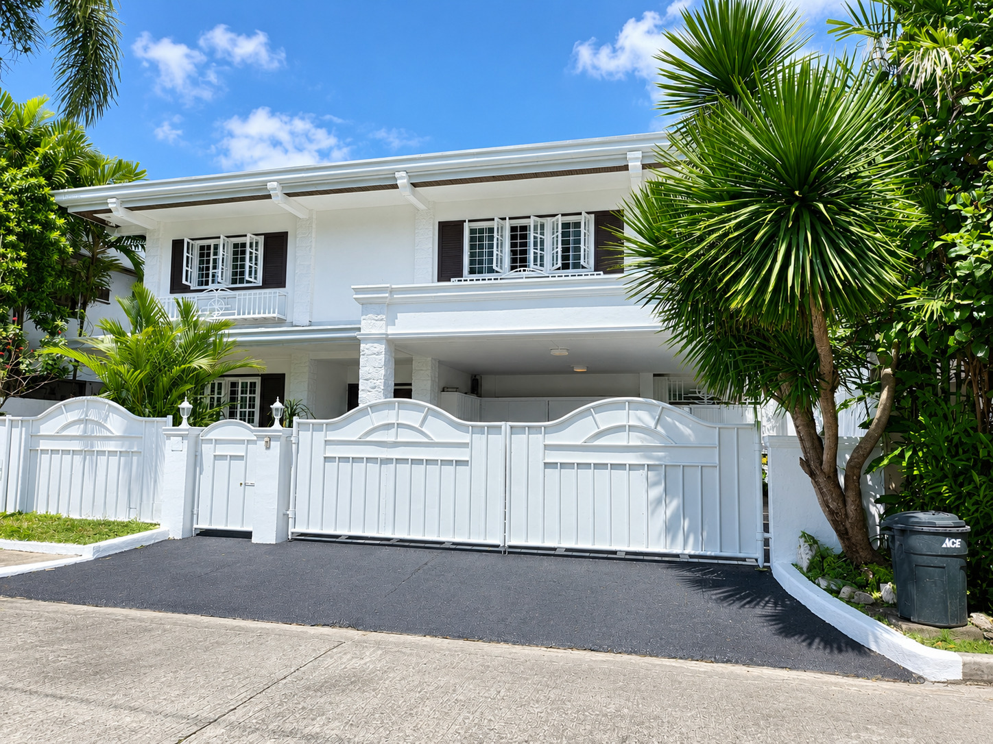 6-BedroomHouseandLotforLeaseinValleVerde,PasigCity-1.jpg