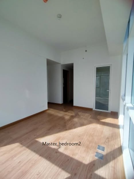 3-BedroomCondoUnitforSaleinMadisonParkWest,BGC,Taguig-12.jpg