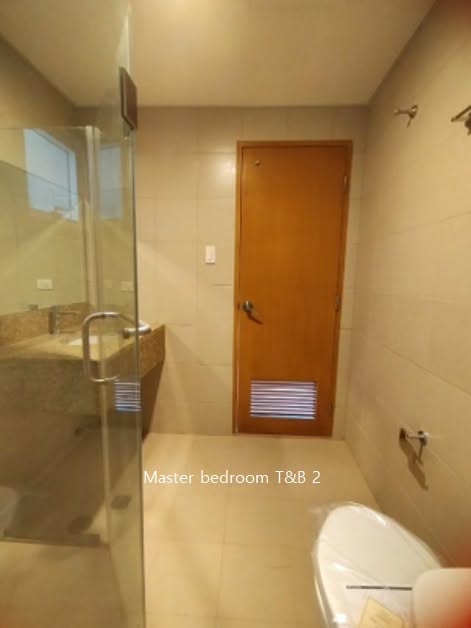 3-BedroomCondoUnitforSaleinMadisonParkWest,BGC,Taguig-16.jpg