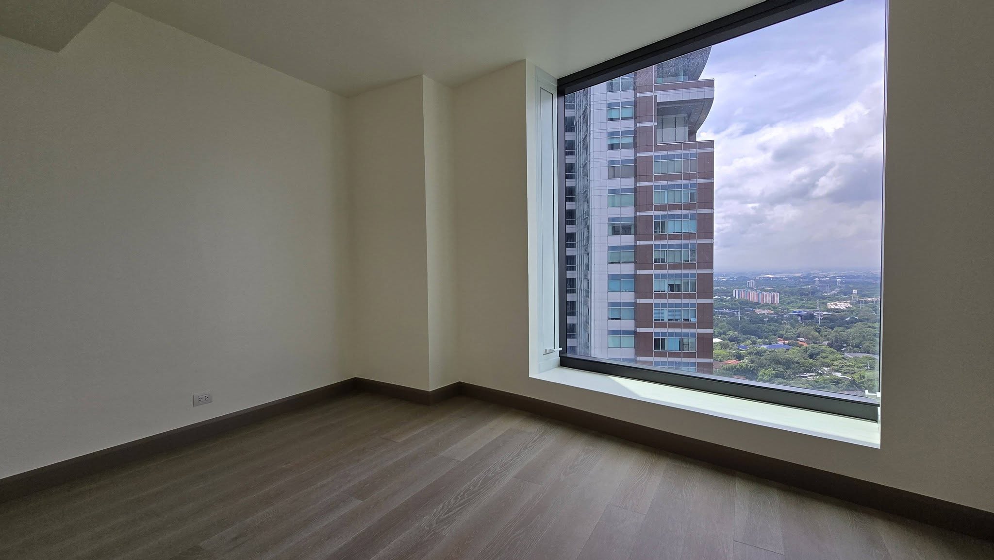 3-BedroomCondoUnitforLeaseinAureliaResidences,BGC,TaguigCity-16.jpg