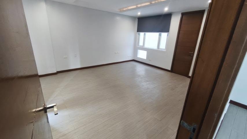 4-BedroomTownhouseforLeaseinHorseshoe,QuezonCity-20.jpg