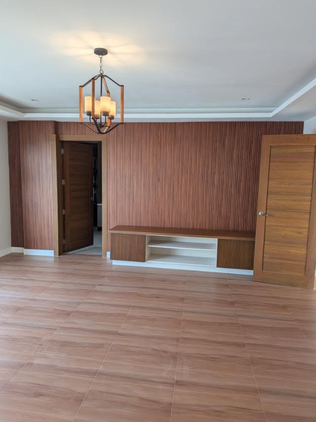 6-BedroomHouseandLotforSaleinGreenwoodsExecutiveVillage,Taytay,Rizal-6.jpg