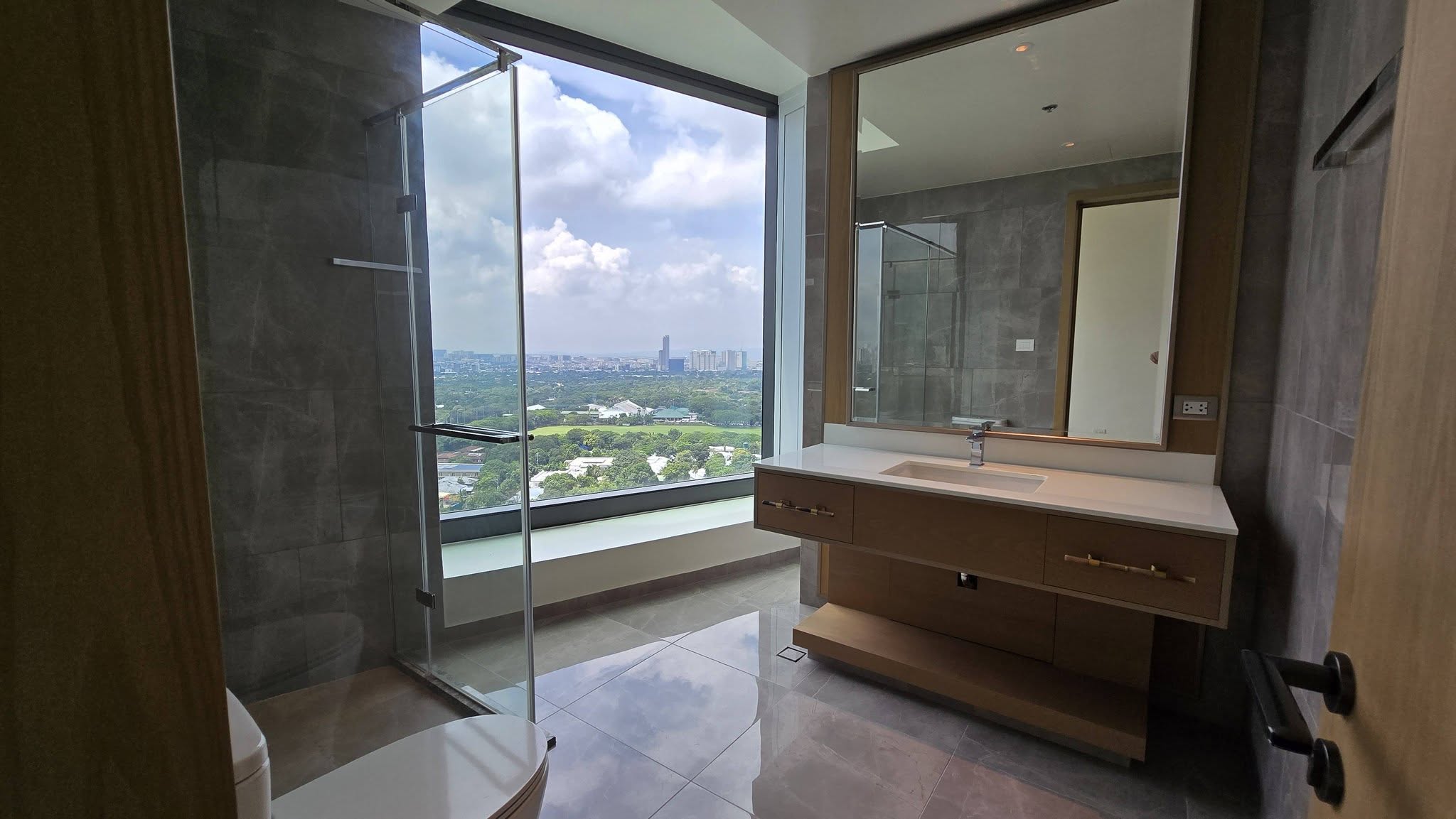 3-BedroomCondoUnitforLeaseinAureliaResidences,BGC,TaguigCity-19.jpg