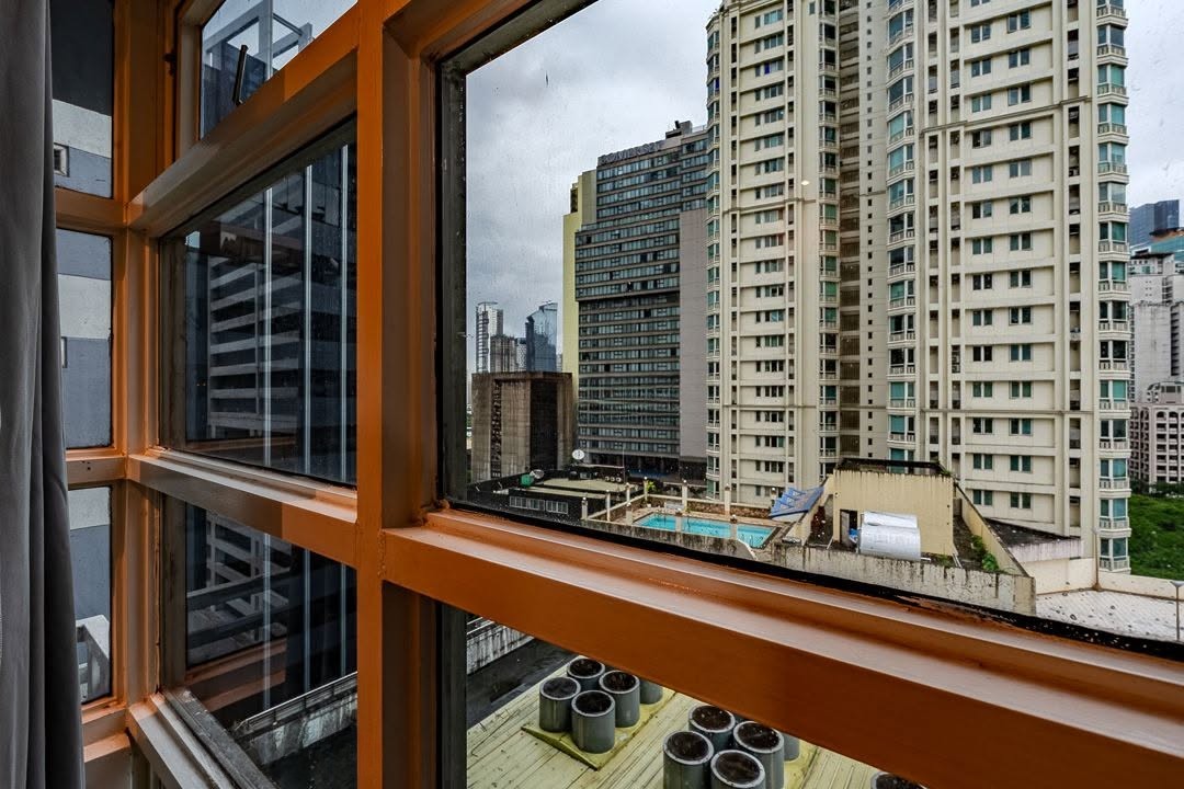 3-BedroomCondoUnitforSaleinTwoLafayetteSquareCondominium,SalcedoVillage,Makati-20.jpg