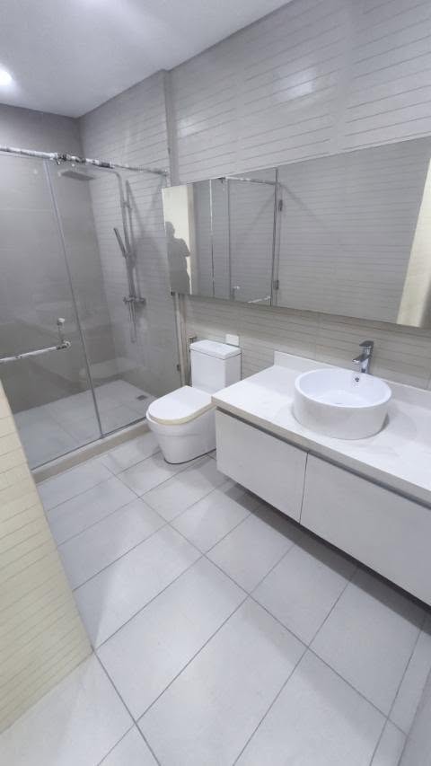 4-BedroomTownhouseforLeaseinHorseshoe,QuezonCity-24.jpg