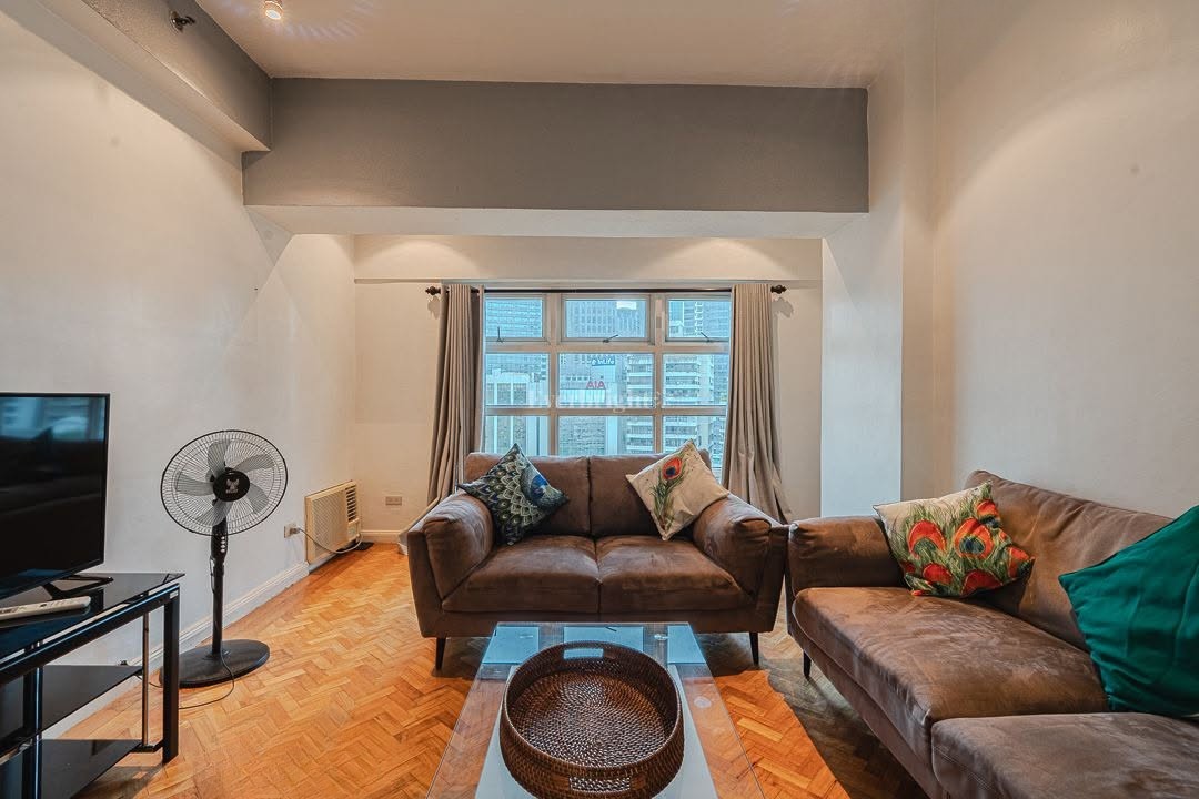 3-BedroomCondoUnitforSaleinTwoLafayetteSquareCondominium,SalcedoVillage,Makati-2.jpg