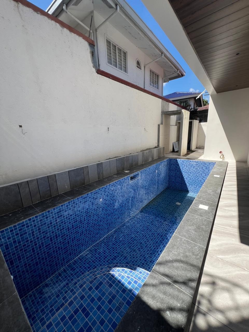 Modern5-BedroomHouseandLotforSaleinBFHomes,Parañaque-3.jpg