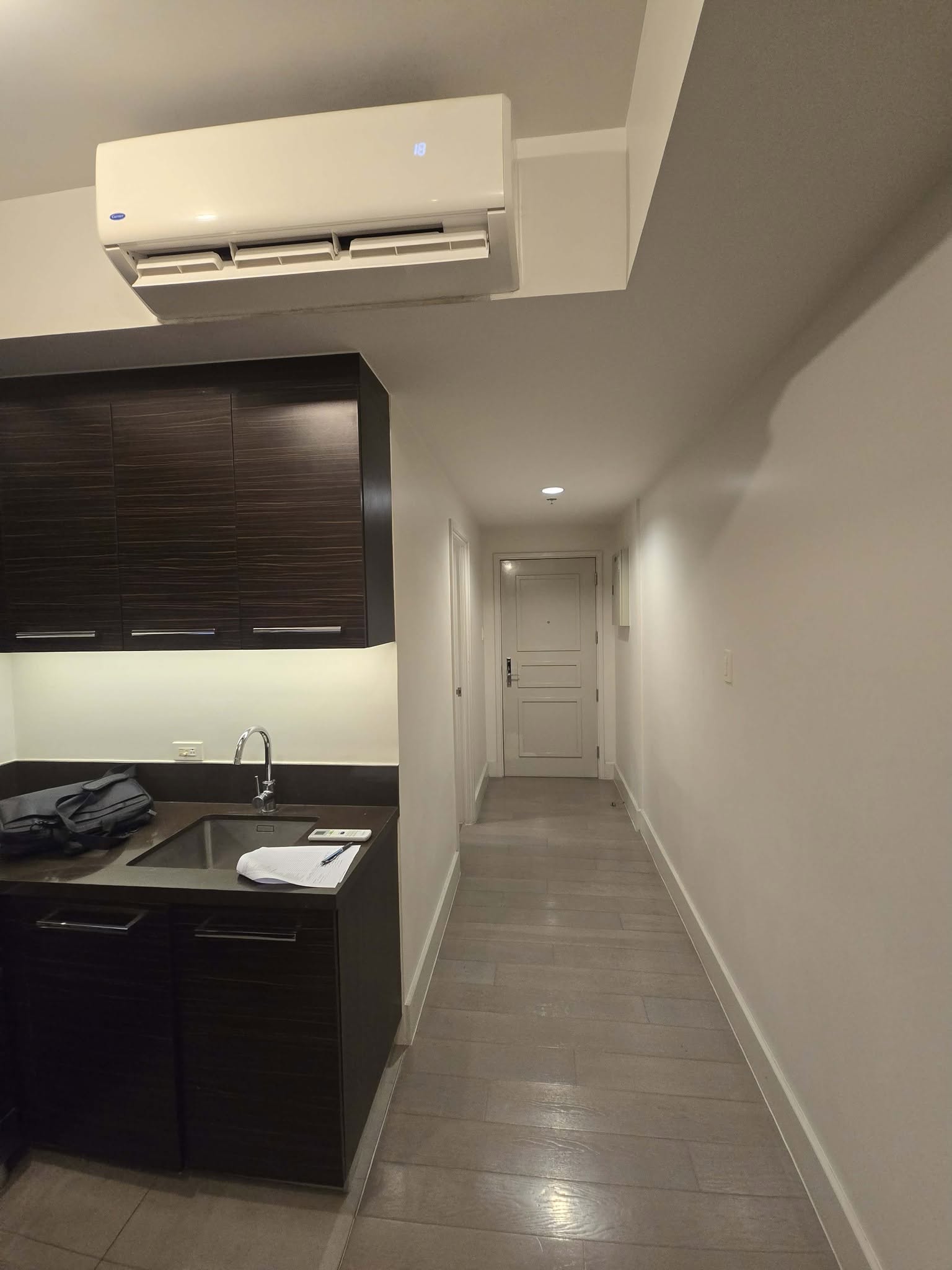 32SQMStudioTypeCondoUnitforLeaseinProsceniumatRockwell,Makati-3.jpg