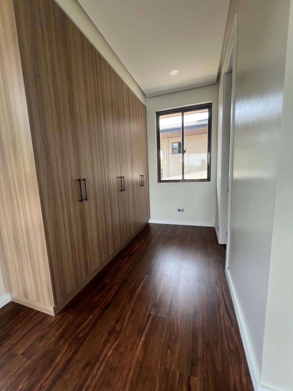 5-BedroomHouseandLotforSaleinBFHomes,Parañaque-9.jpg