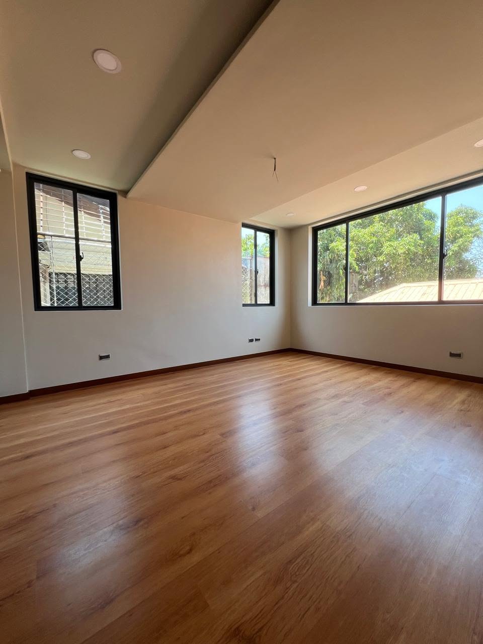 BrandNew5-BedroomHouseandLotforSaleinBFHomes,Parañaque-8.jpg