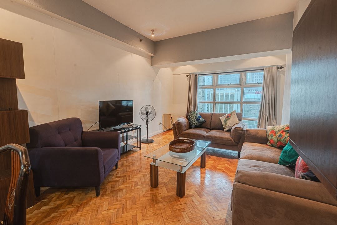 3-BedroomCondoUnitforSaleinTwoLafayetteSquareCondominium,SalcedoVillage,Makati-3.jpg