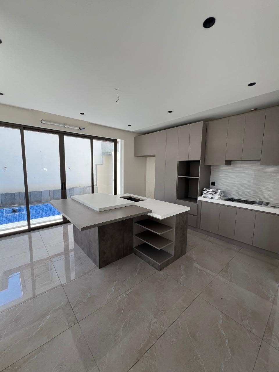 Modern5-BedroomHouseandLotforSaleinBFHomes,Parañaque-4.jpg