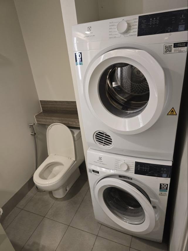 32SQMStudioTypeCondoUnitforLeaseinProsceniumatRockwell,Makati-5.jpg