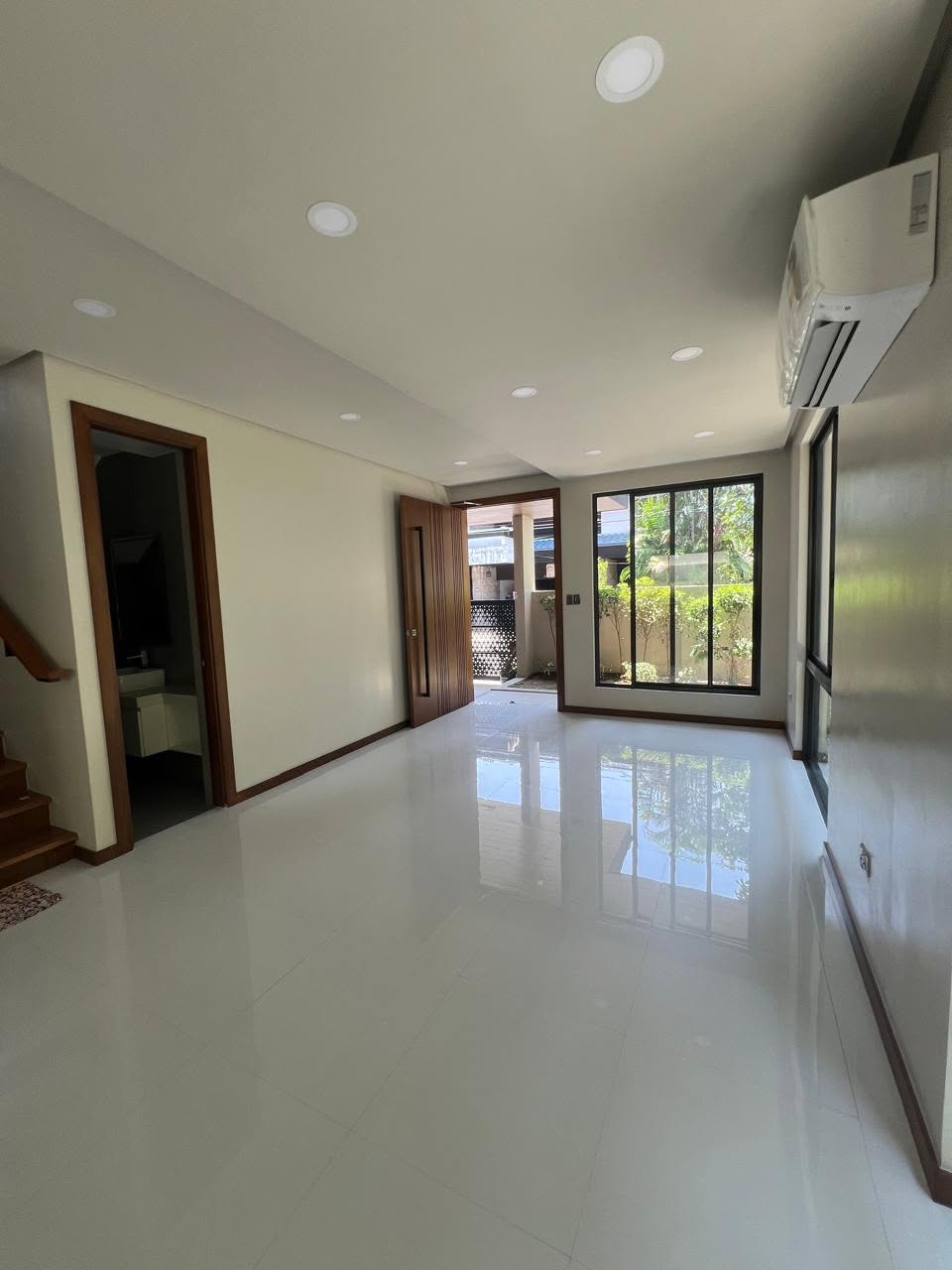 BrandNew5-BedroomHouseandLotforSaleinBFHomes,Parañaque-7.jpg