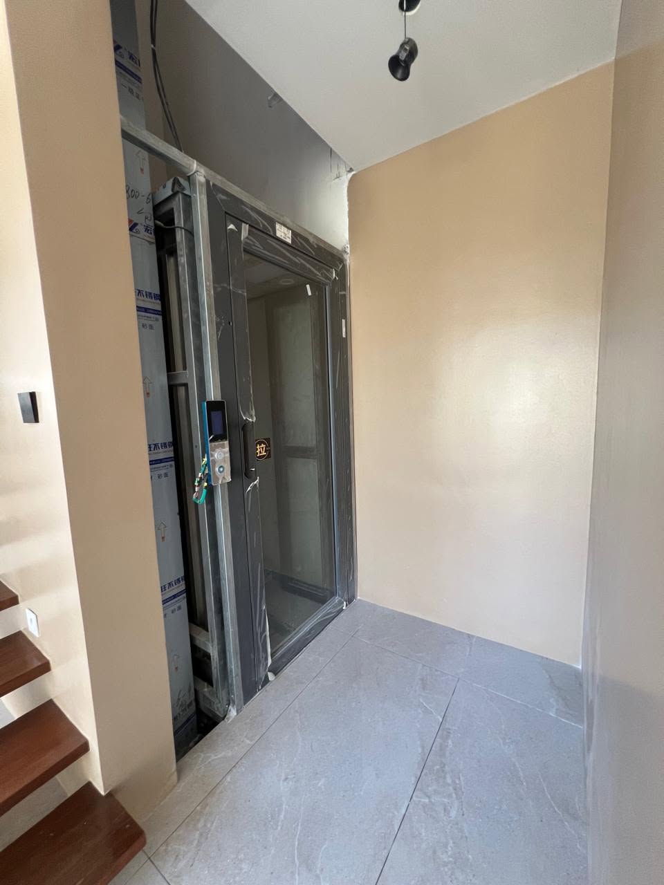 Modern5-BedroomHouseandLotforSaleinBFHomes,Parañaque-7.jpg